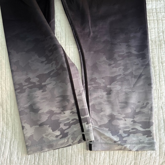Good American Ombré Cropped Leggings XL - Picture 4 of 8